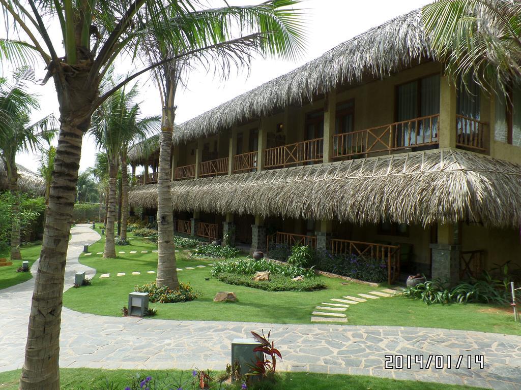 Aroma Beach Resort And Spa Mui Ne Exterior foto